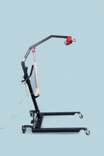 grúa para pacientes eléctrica alámbrica vista de lado