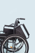 silla de ruedas todo terreno con descansabrazos abatibles, 